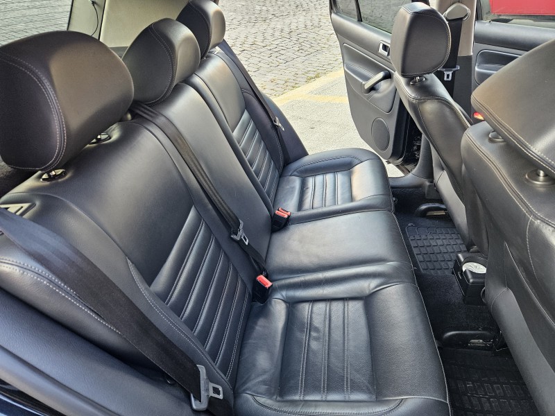 GOLF 1.6 MI SPORTLINE LIMITED EDITION 8V FLEX 4P MANUAL - 2013 - CAXIAS DO SUL