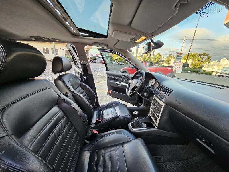 GOLF 1.6 MI SPORTLINE LIMITED EDITION 8V FLEX 4P MANUAL - 2013 - CAXIAS DO SUL