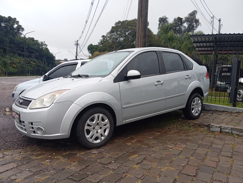 FIESTA 1.6 MPI SEDAN 8V FLEX 4P MANUAL - 2010 - CAXIAS DO SUL