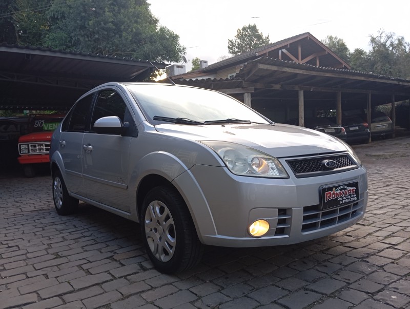 FIESTA 1.6 MPI SEDAN 8V FLEX 4P MANUAL - 2010 - CAXIAS DO SUL