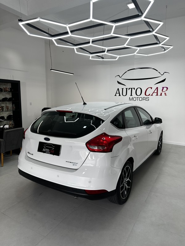 FOCUS 2.0 TITANIUM 16V FLEX 4P AUTOMÁTICO - 2016 - CAXIAS DO SUL