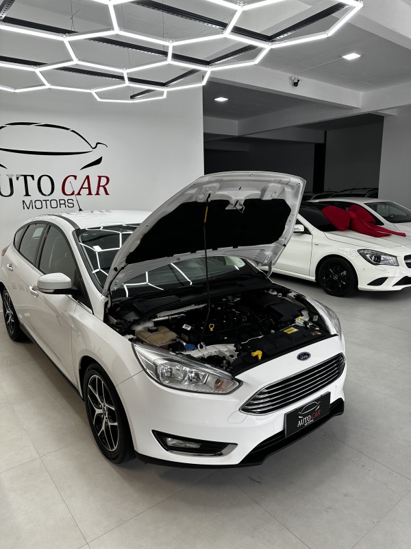 FOCUS 2.0 TITANIUM 16V FLEX 4P AUTOMÁTICO - 2016 - CAXIAS DO SUL
