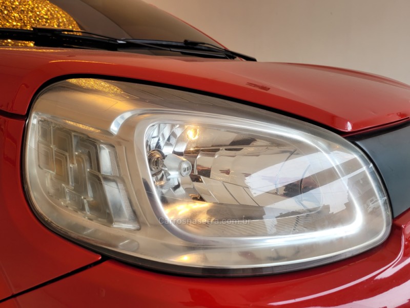 UNO 1.0 EVO ATTRACTIVE 8V FLEX 4P MANUAL - 2016 - CANELA