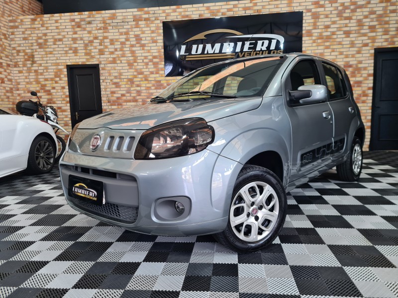 UNO 1.0 VIVACE 8V FLEX 4P MANUAL - 2012 - FARROUPILHA
