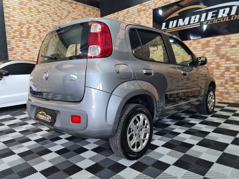 UNO 1.0 VIVACE 8V FLEX 4P MANUAL - 2012 - FARROUPILHA
