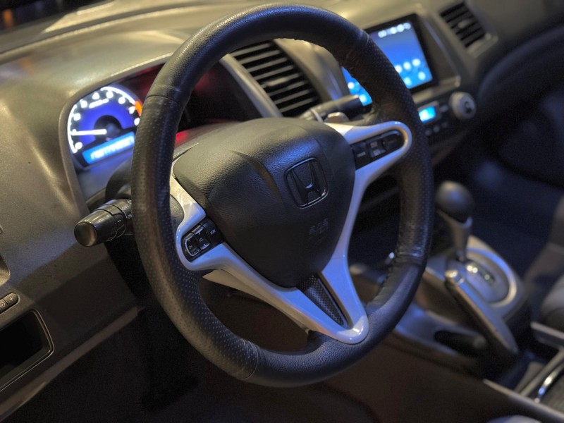 CIVIC 1.8 EXS 16V FLEX 4P AUTOMÁTICO - 2008 - NOVO HAMBURGO