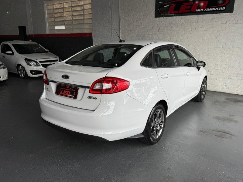 FIESTA 1.6 SE SEDAN 16V FLEX 4P MANUAL - 2013 - CAXIAS DO SUL