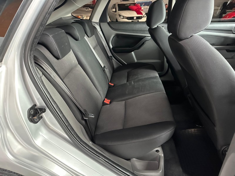 FOCUS 1.6 8V FLEX 4P MANUAL - 2012 - CAXIAS DO SUL