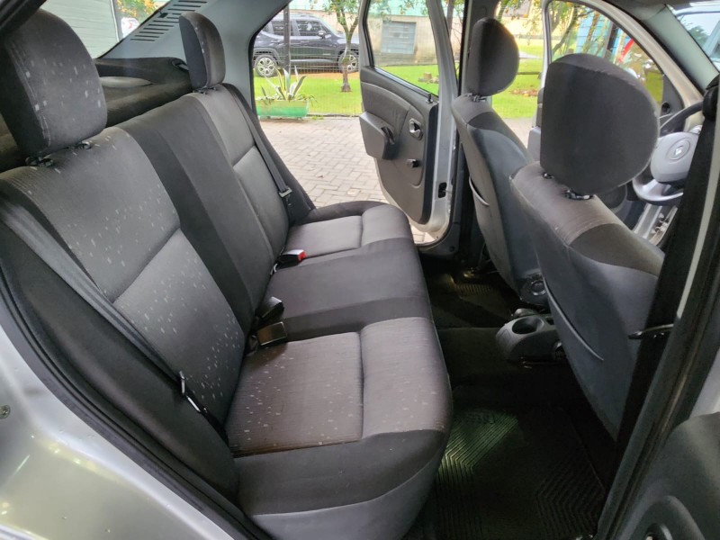 LOGAN 1.0 AUTHENTIQUE PLUS 16V FLEX 4P MANUAL - 2012 - CAXIAS DO SUL