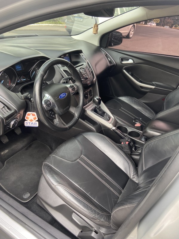 FOCUS 1.6 SE 8V FLEX 4P MANUAL - 2014 - FARROUPILHA