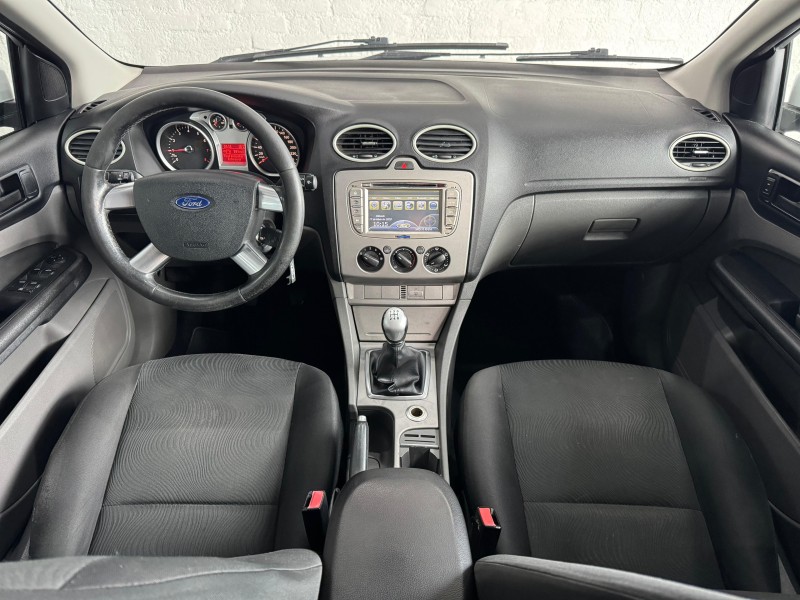 FOCUS 1.6 GLX 8V FLEX 4P MANUAL - 2013 - CAXIAS DO SUL
