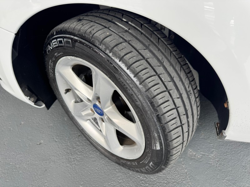 FOCUS 1.6 GLX 8V FLEX 4P MANUAL - 2013 - CAXIAS DO SUL