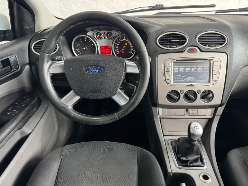 FOCUS 1.6 GLX 8V FLEX 4P MANUAL - 2013 - CAXIAS DO SUL