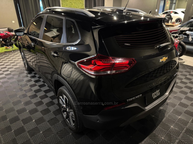 TRACKER 1.2 12V PREMIER TURBO FLEX 4P AUTOMÁTICO - 2023 - FARROUPILHA