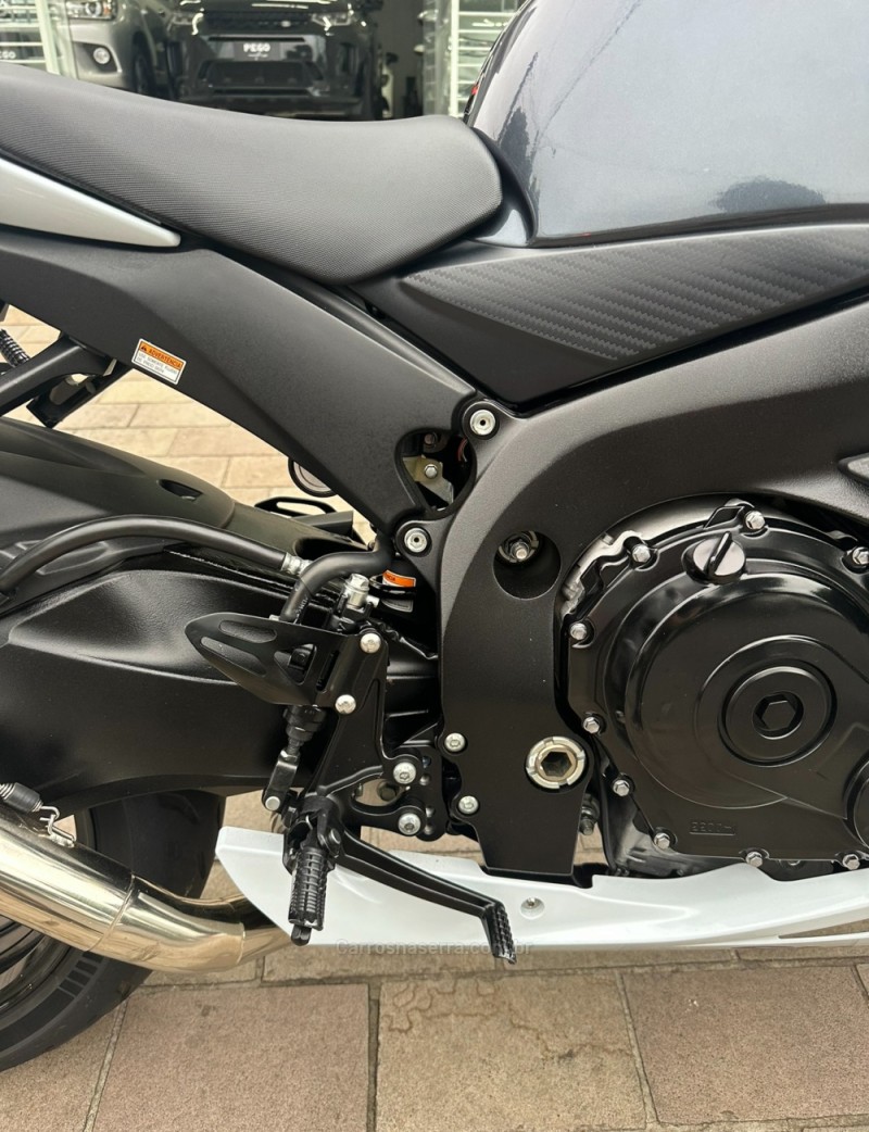 GSX R750 SRAD - 2016 - BENTO GONçALVES