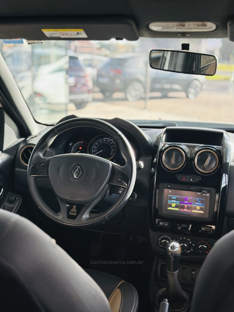 DUSTER 1.6 DAKAR 4X2 16V FLEX 4P MANUAL - 2016 - CANELA