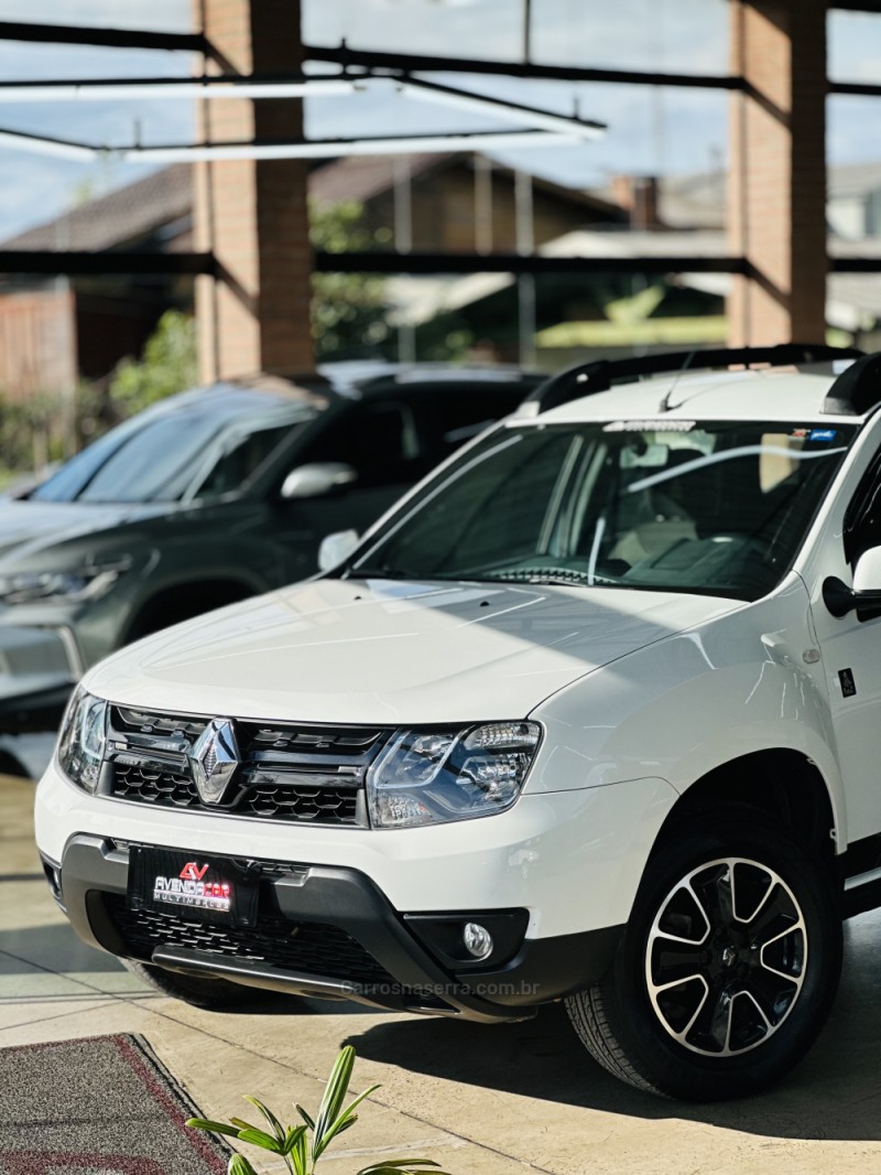 DUSTER 1.6 DAKAR 4X2 16V FLEX 4P MANUAL - 2016 - CANELA