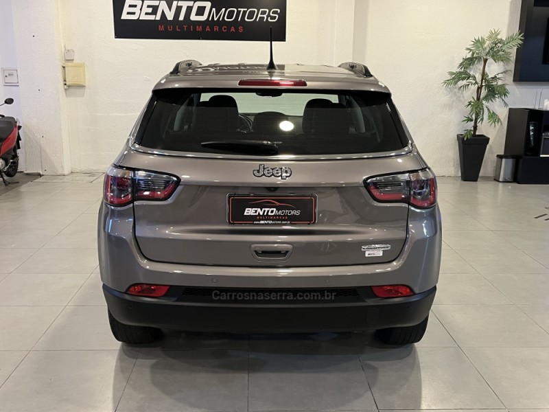 COMPASS 2.0 16V FLEX LONGITUDE AUTOMÁTICO - 2018 - BENTO GONçALVES
