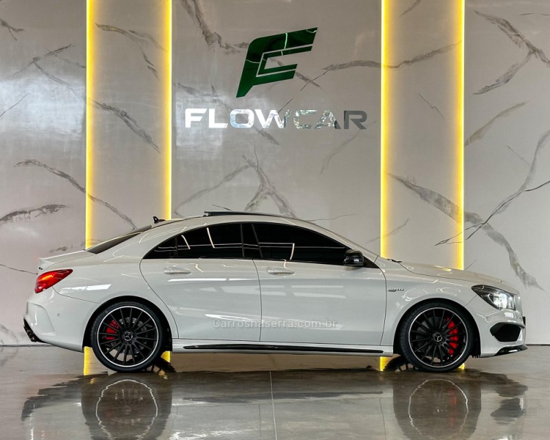 CLA 45 AMG 2.0 16V TURBOCHARGED GASOLINA 4P AUTOMÁTICO - 2015 - GARIBALDI