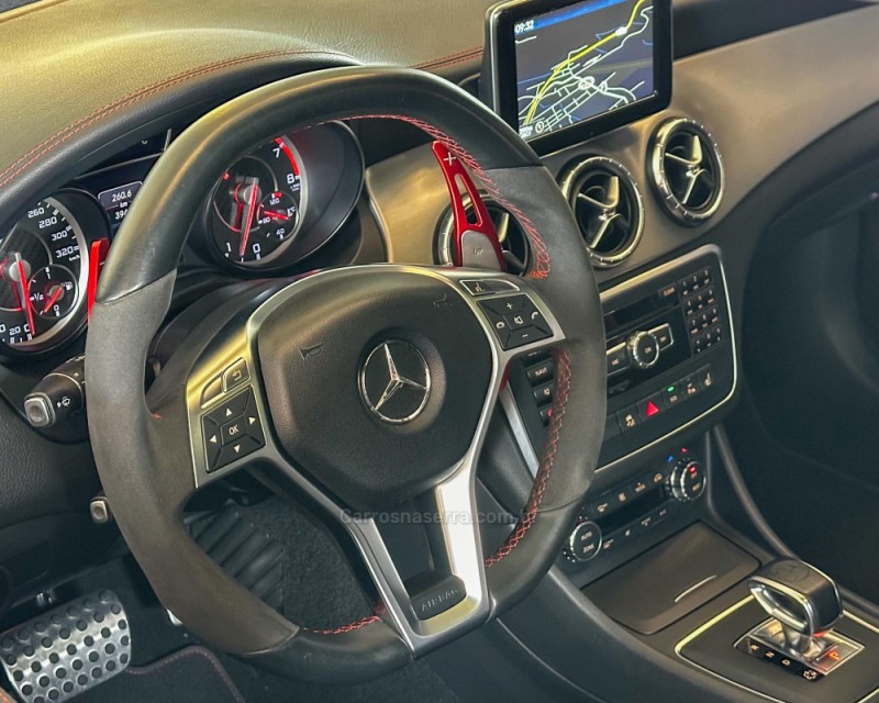 CLA 45 AMG 2.0 16V TURBOCHARGED GASOLINA 4P AUTOMÁTICO - 2015 - GARIBALDI