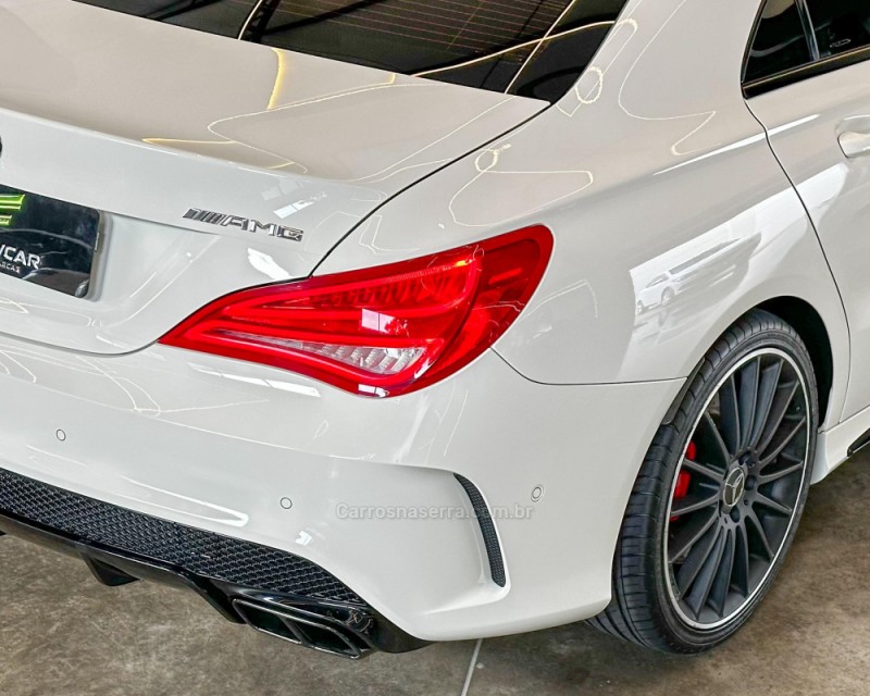 CLA 45 AMG 2.0 16V TURBOCHARGED GASOLINA 4P AUTOMÁTICO - 2015 - GARIBALDI