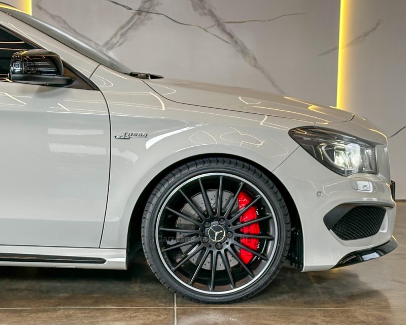 CLA 45 AMG 2.0 16V TURBOCHARGED GASOLINA 4P AUTOMÁTICO - 2015 - GARIBALDI