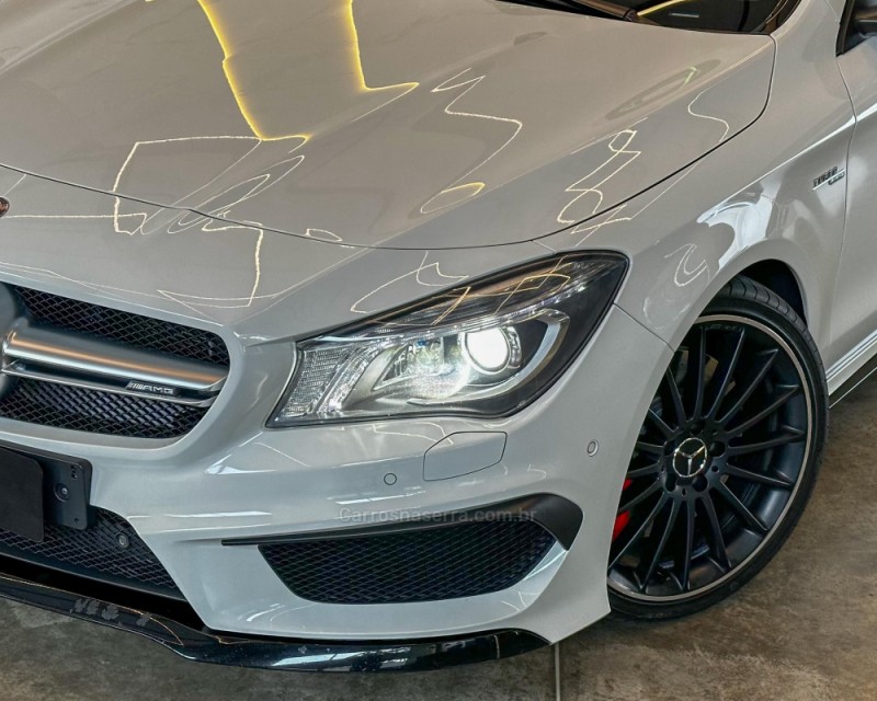 CLA 45 AMG 2.0 16V TURBOCHARGED GASOLINA 4P AUTOMÁTICO - 2015 - GARIBALDI