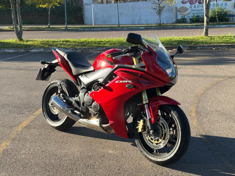 CBR 600F ABS - 2014 - BENTO GONçALVES