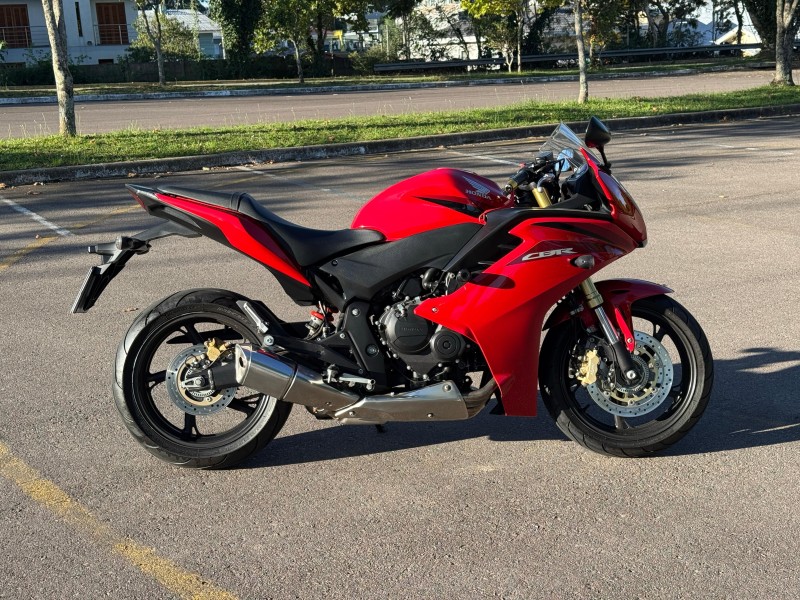 CBR 600F ABS - 2014 - BENTO GONçALVES