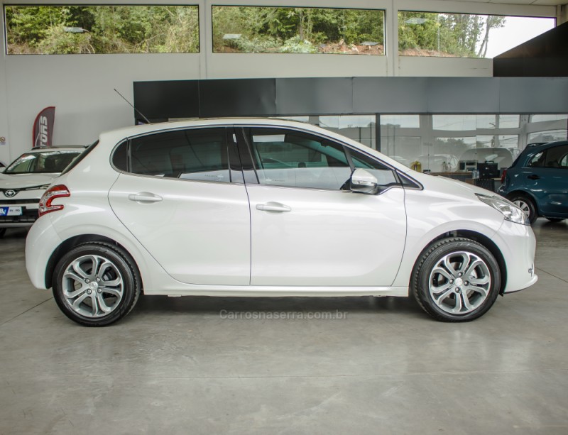 208 1.6 GRIFFE 16V FLEX 4P AUTOMÁTICO - 2014 - NOVO HAMBURGO