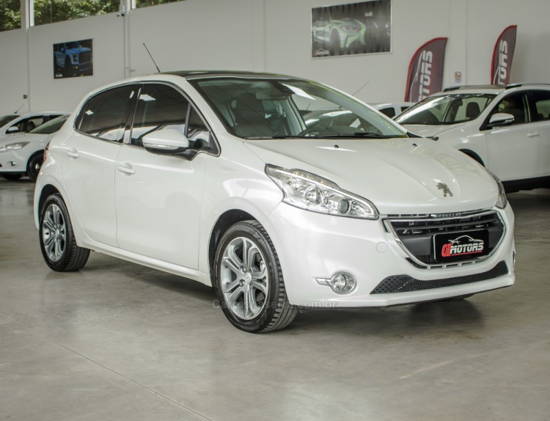 208 1.6 GRIFFE 16V FLEX 4P AUTOMÁTICO - 2014 - NOVO HAMBURGO