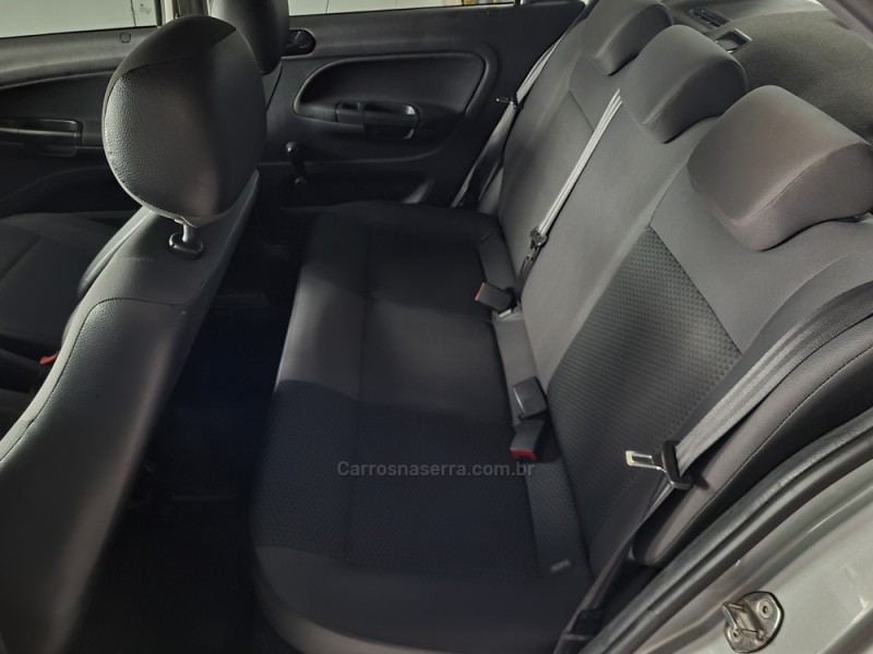 VOYAGE 1.6 MI TREND 8V FLEX 4P MANUAL - 2021 - CANDELáRIA