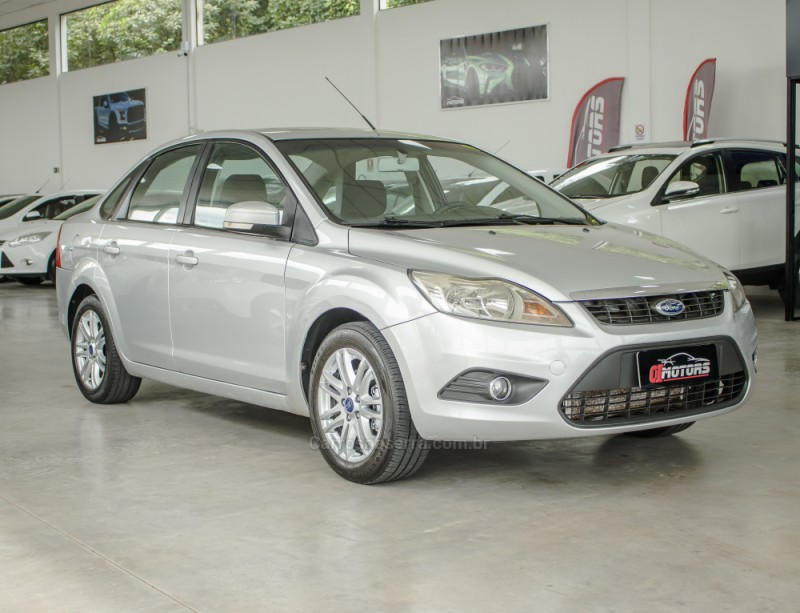 FOCUS 1.6 SE 16V FLEX 4P MANUAL - 2013 - NOVO HAMBURGO