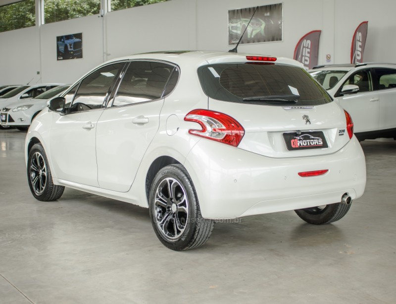 208 1.6 GRIFFE 16V FLEX 4P MANUAL - 2015 - NOVO HAMBURGO