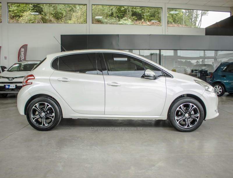 208 1.6 GRIFFE 16V FLEX 4P MANUAL - 2015 - NOVO HAMBURGO