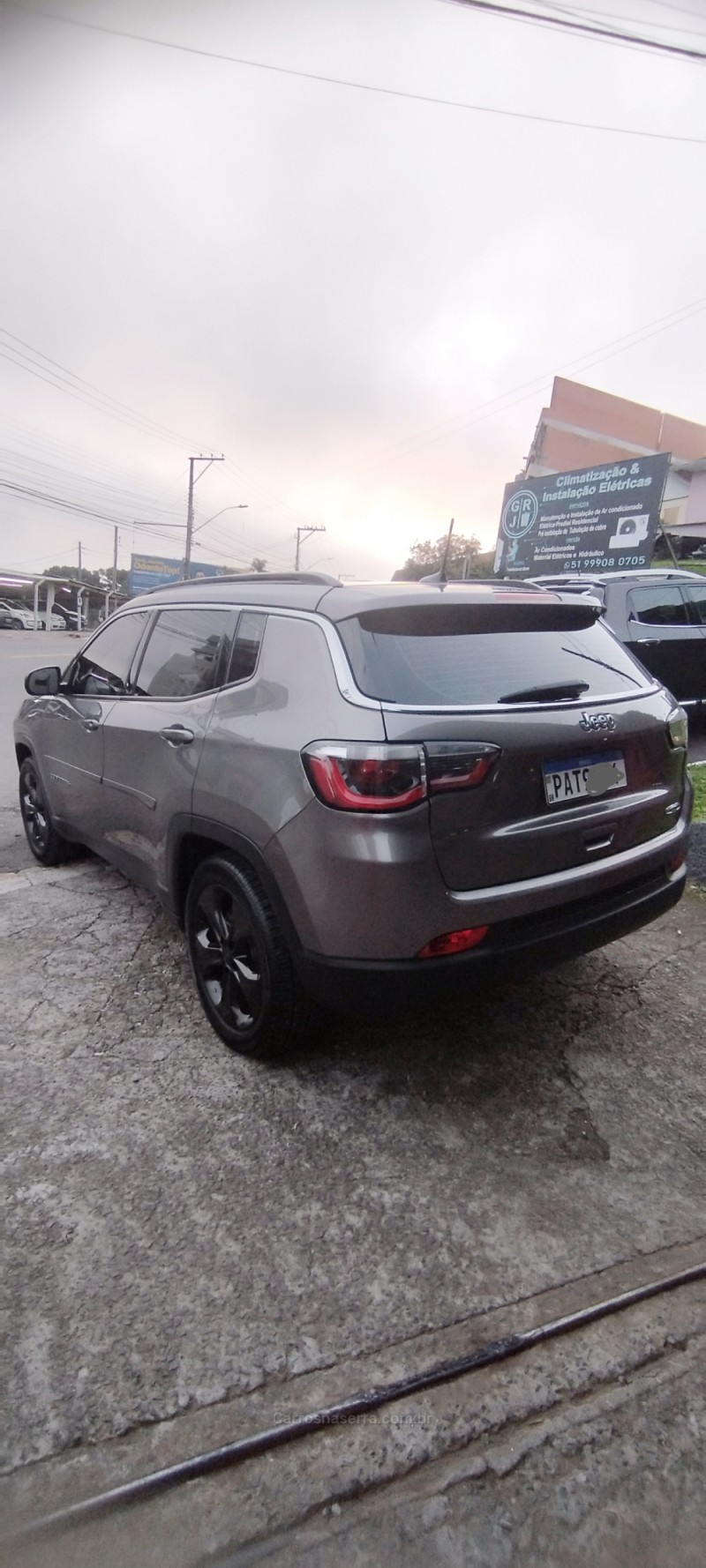 COMPASS 2.0 16V FLEX LONGITUDE AUTOMÁTICO - 2017 - FARROUPILHA