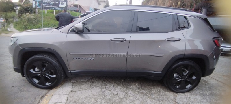 COMPASS 2.0 16V FLEX LONGITUDE AUTOMÁTICO - 2017 - FARROUPILHA