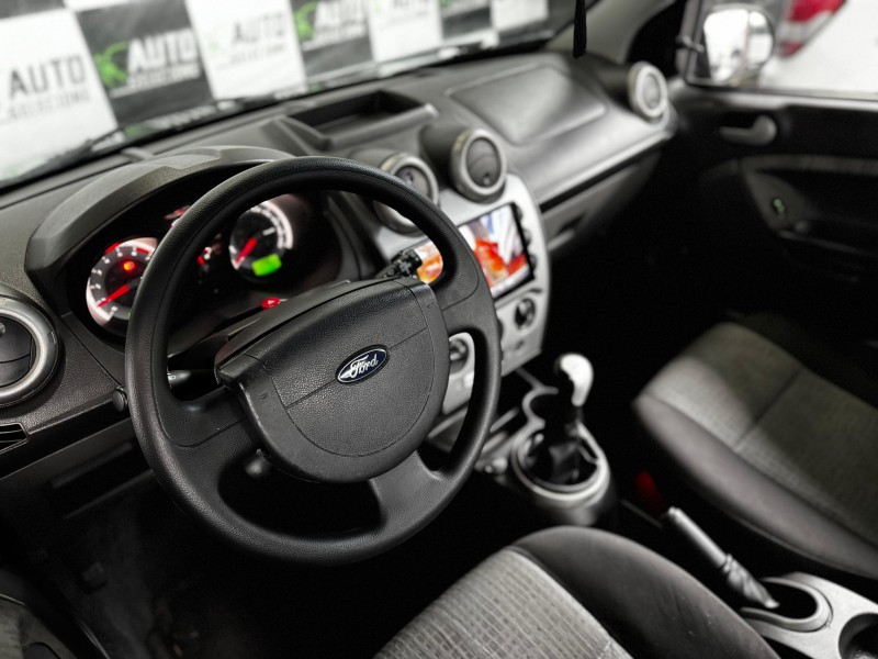FIESTA 1.6 MPI SEDAN 8V FLEX 4P MANUAL - 2013 - CAXIAS DO SUL
