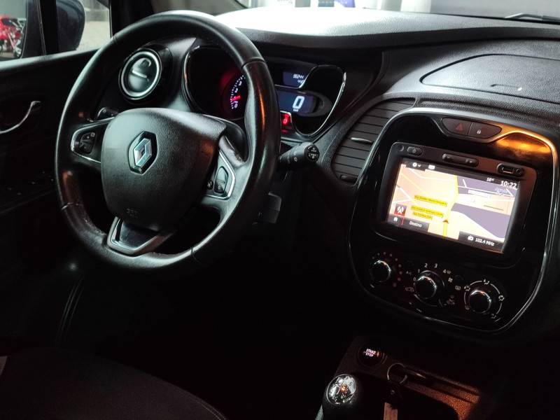 CAPTUR 1.6 16V SCE FLEX ZEN MANUAL - 2018 - CAXIAS DO SUL