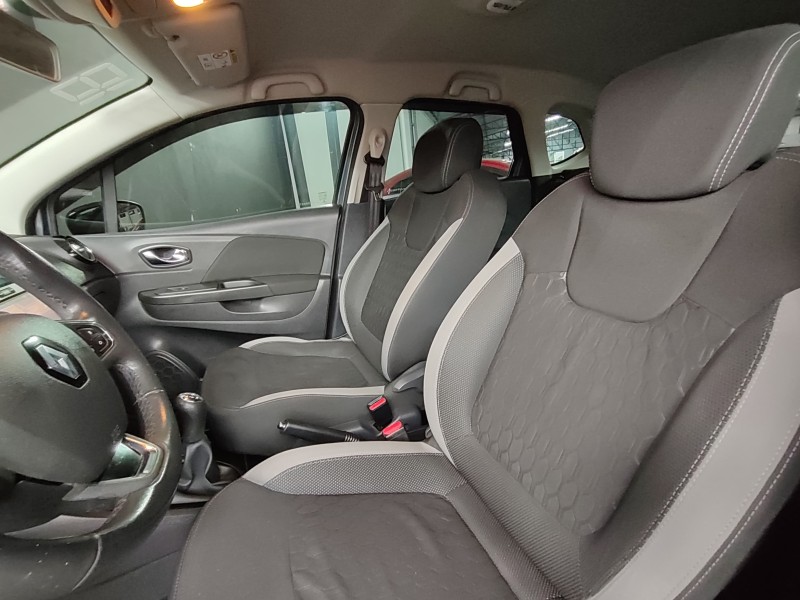 CAPTUR 1.6 16V SCE FLEX ZEN MANUAL - 2018 - CAXIAS DO SUL