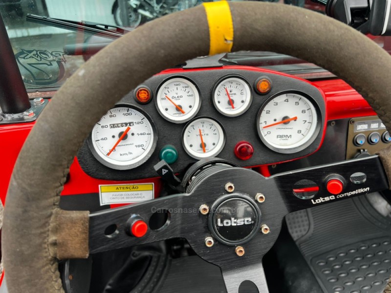 M-10 1/2 1.6 GASOLINA MANUAL - 1985 - CANELA