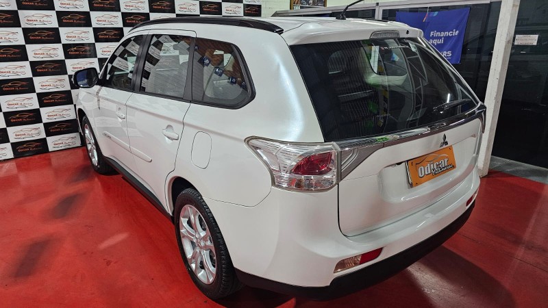 OUTLANDER 2.0 16V GASOLINA 4P AUTOMÁTICO - 2014 - CAXIAS DO SUL