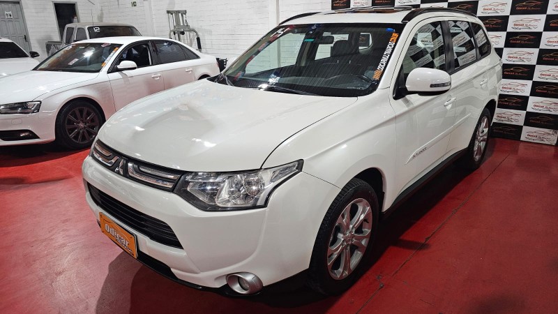 OUTLANDER 2.0 16V GASOLINA 4P AUTOMÁTICO - 2014 - CAXIAS DO SUL
