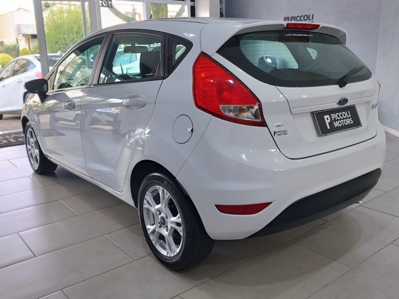 FIESTA 1.6 SE HATCH 16V FLEX 4P AUTOMÁTICO - 2015 - CAXIAS DO SUL
