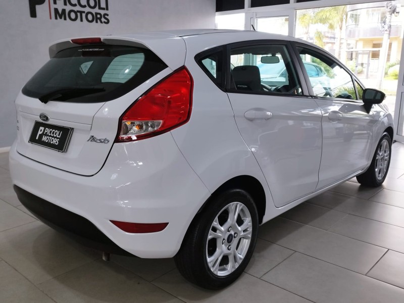FIESTA 1.6 SE HATCH 16V FLEX 4P AUTOMÁTICO - 2015 - CAXIAS DO SUL