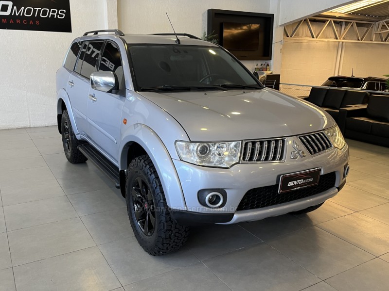 PAJERO DAKAR 3.2 HPE 4X4 7 LUGARES 16V TURBO INTERCOOLER DIESEL 4P AUTOMÁTICO - 2012 - BENTO GONçALVES