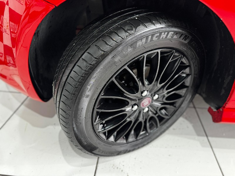 PUNTO 1.8 SPORTING 16V FLEX 4P MANUAL - 2014 - CAXIAS DO SUL