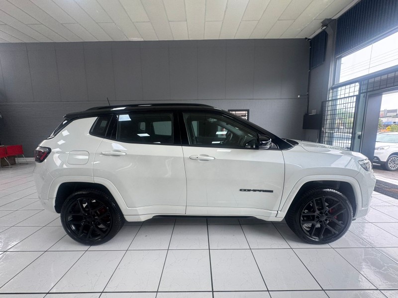 COMPASS 2.0 HURRICANE BLACKHAWK 4X4 TURBO GASOLINA 4P AUTOMÁTICO - 2025 - CAXIAS DO SUL