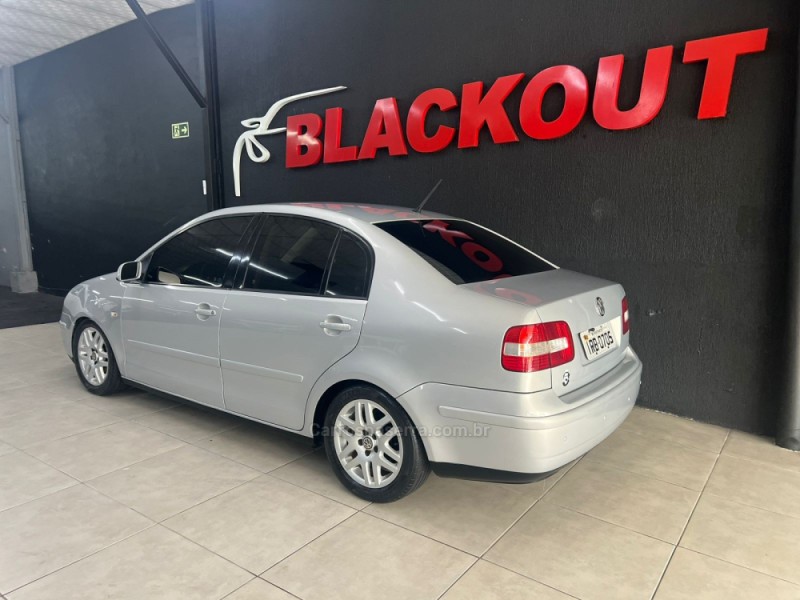 POLO SEDAN 1.6 MI 8V FLEX 4P MANUAL - 2005 - CAMPO BOM