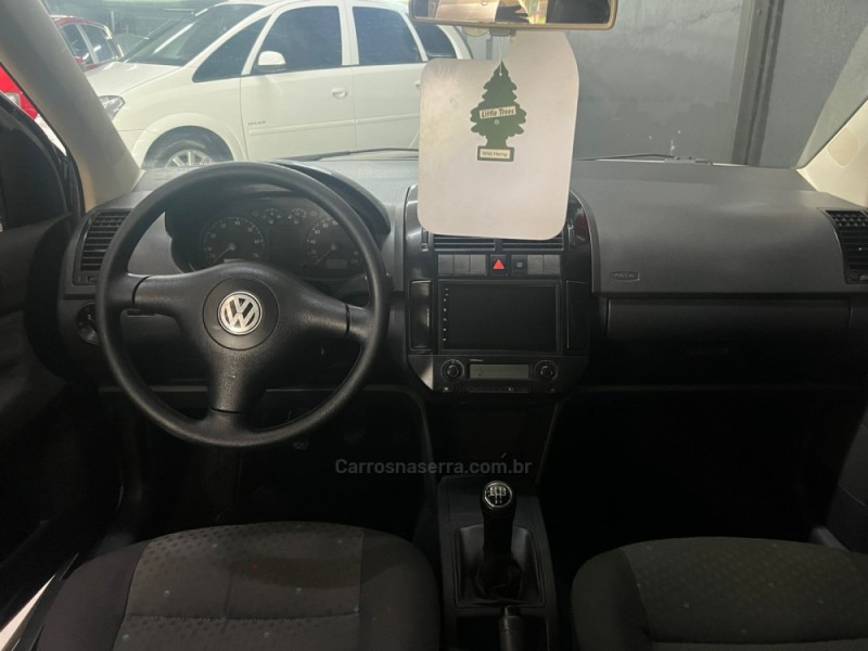 POLO SEDAN 1.6 MI 8V FLEX 4P MANUAL - 2005 - CAMPO BOM